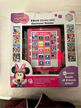 Disney Junior Minnie 8-Book Library and Electronic Reader Electronic Reader